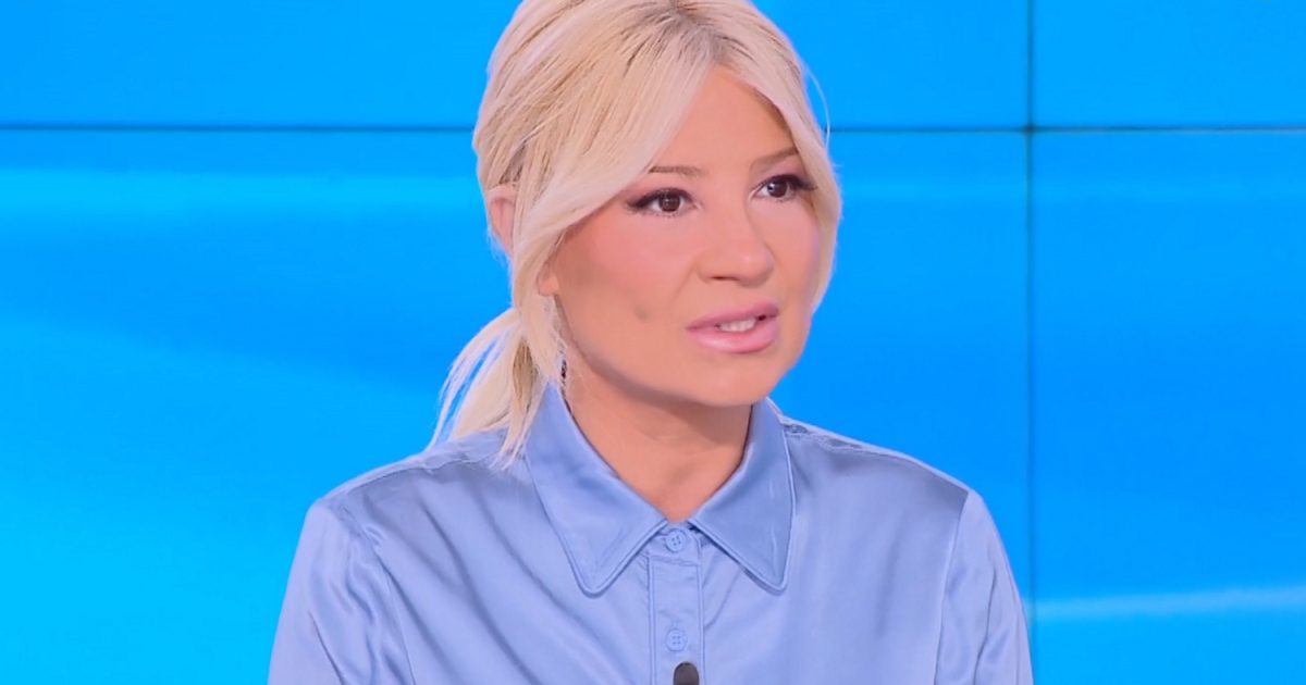 Συγκλονισμένη η Φαίη Σκορδά: «Όλοι είδαμε χθες αυτά τα πλάνα, πραγματικά ήθελα να κλείσω τα μάτια μου»