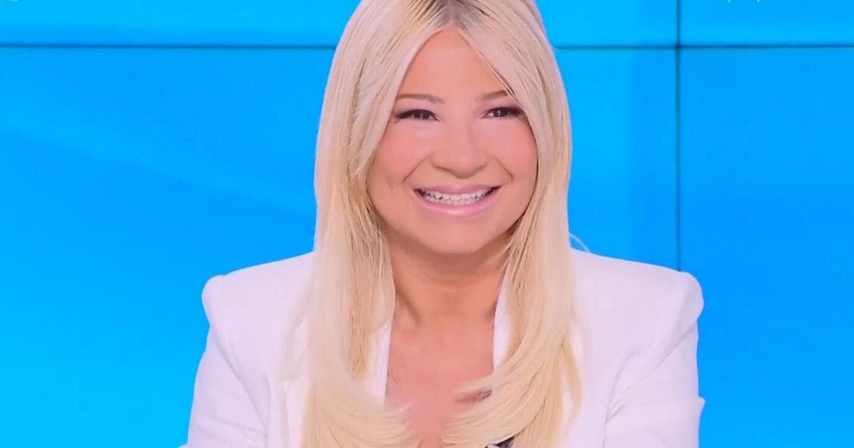 Φαίη Σκορδά σε Κατερίνα Καινούργιου: «Να σας ζήσει, όλα τα καλά μέσα από την καρδιά μας»