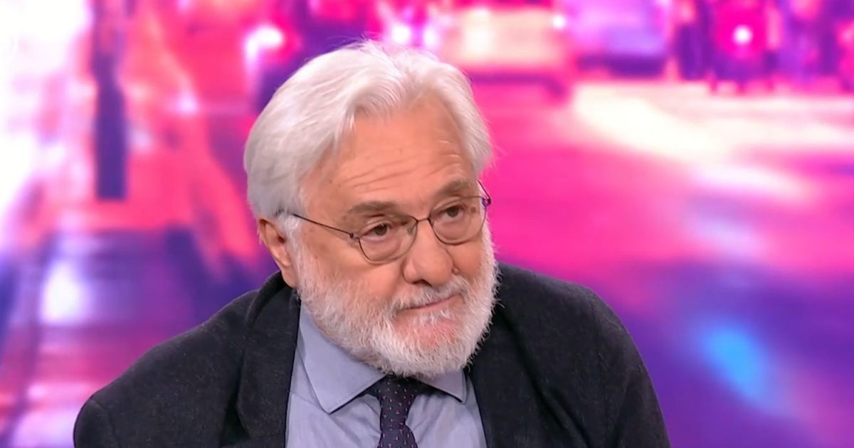 Γιάννης Σμαραγδής: «Στα γυρίσματα της ταινίας υπήρξαν στιγμές που με μάζευαν από το πάτωμα γιατί έβαζα τα κλάματα»