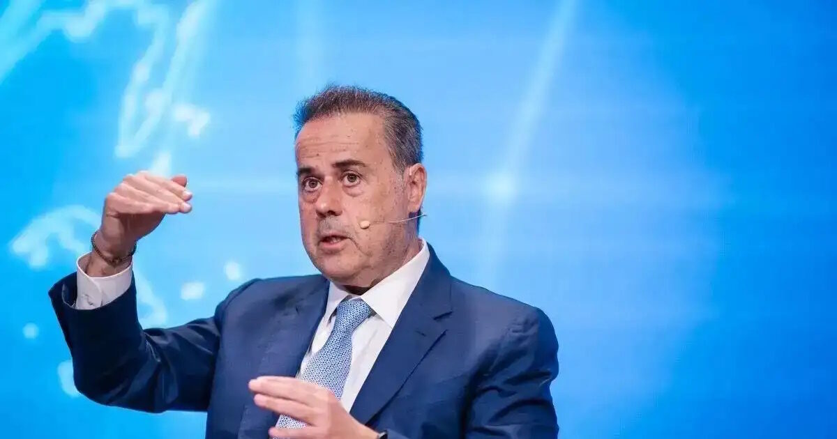 Επιβεβαιώθηκε η επάρκεια των αποθεμάτων ενέργειας – Τι ειπώθηκε μεταξύ Παπασταύρου και εκπροσώπων της αγοράς