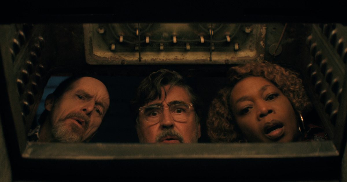 Το The Boroughs, η νέα σειρά του Netflix από τους δημιουργούς του Stranger Things, φέρνει τον τρόμο σε μια κοινότητα συνταξιούχων