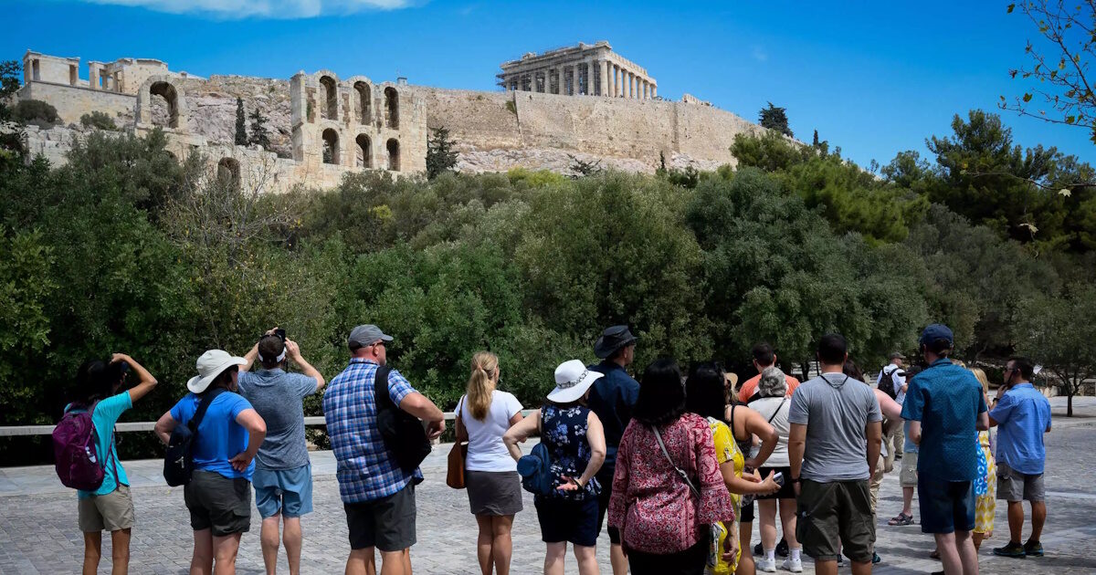 Τουρισμός για Όλους 2026: Μετά το Πάσχα ανοίγει η πλατφόρμα – Τα ποσά και οι δικαιούχοι