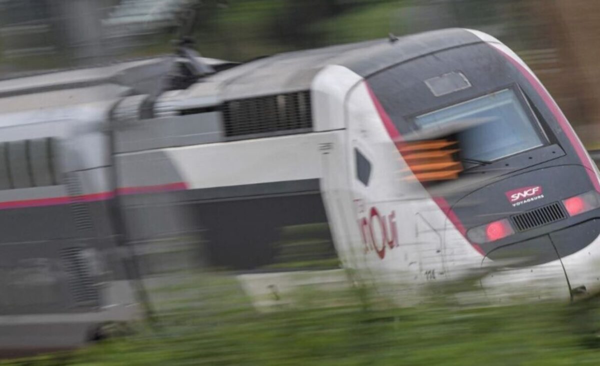 Γαλλία: Ένας νεκρός και είκοσι επτά τραυματίες από σύγκρουση τρένου υψηλής ταχύτητας με φορτηγό