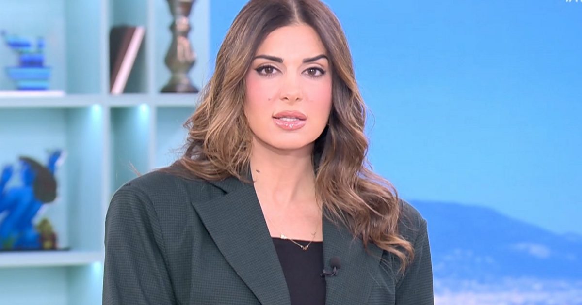 Η Σταματίνα Τσιμτσιλή επισκέφθηκε την Κατερίνα Καινούργιου στο μαιευτήριο: «Να μας ζήσει»