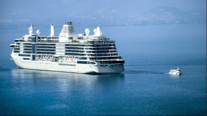 Kρουαζιέρα: Απώλειες άνω των 40 εκατ. ευρώ για την Ελλάδα από το δίμηνο εγκλωβισμό κρουαζιερόπλοιων στον Περσικό Κόλπο