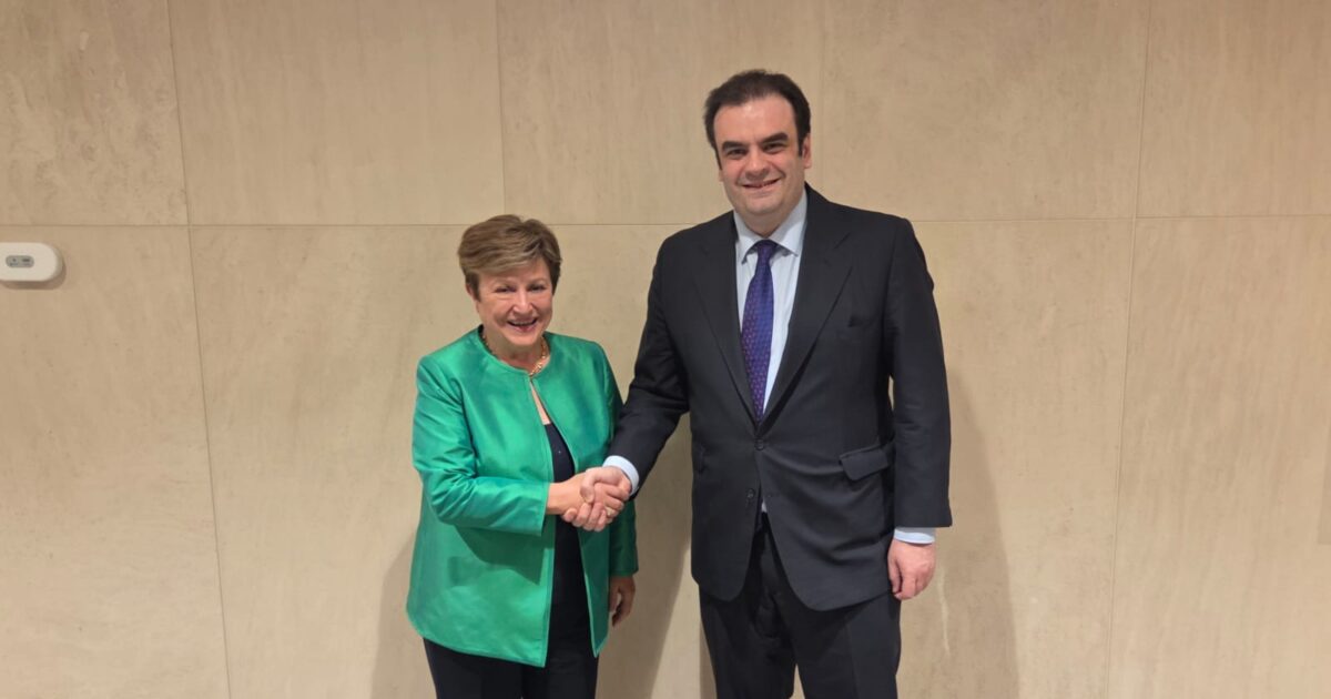 Πιερρακάκης στο ΔΝΤ: Η θετική πορεία της ελληνικής οικονομίας στο τραπέζι της συνάντησης με την Κρισταλίνα Γκεοργκίεβα