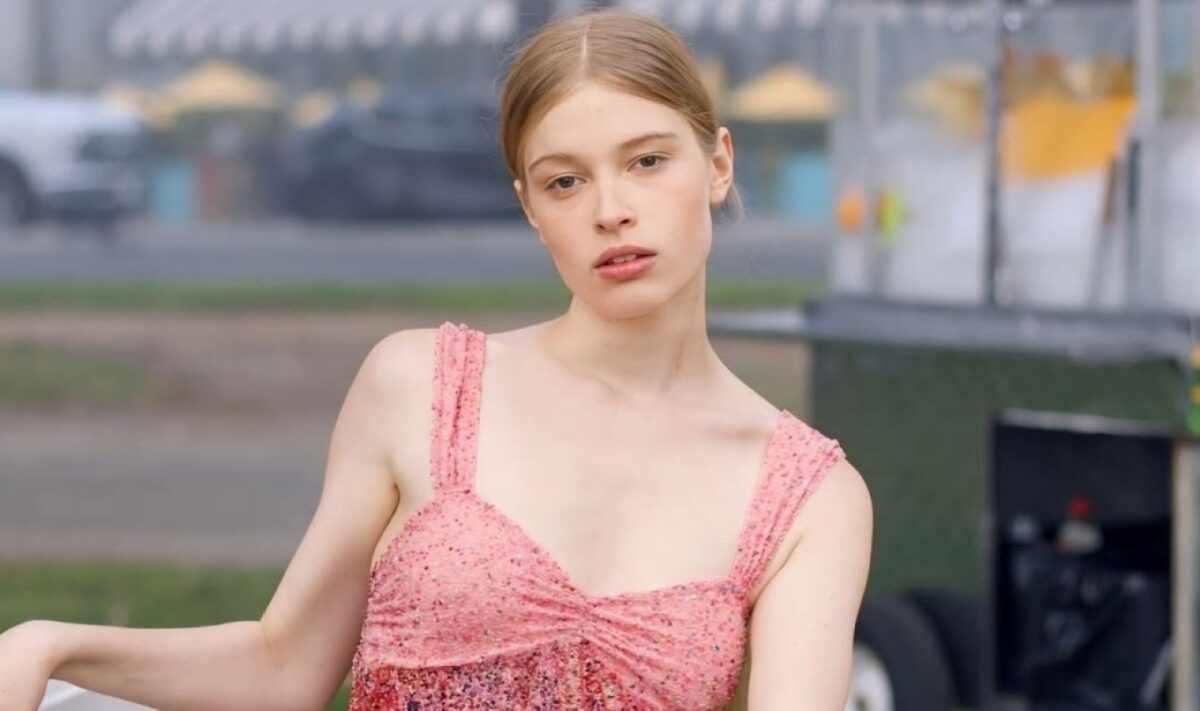 Έλον Μασκ: «Πιστεύεις ότι αξίζεις τον πλούτο, ενώ οι άνθρωποι κοιμούνται στους δρόμους», εξομολογείται η τρανς κόρη του