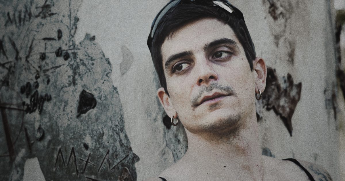 Νικολάκης Ζεγκίνογλου: «Όταν είναι να με φέρει κάτι σε δύσκολη θέση, ξέρω να βάζω τα όρια μου»