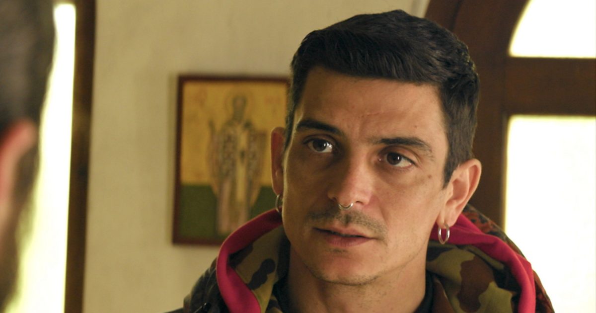 Νικολάκης Ζεγκίνογλου: «Ζήλεψα τον ρόλο του Καζαντζίδη, θα ήθελα πολύ να τον κάνω»