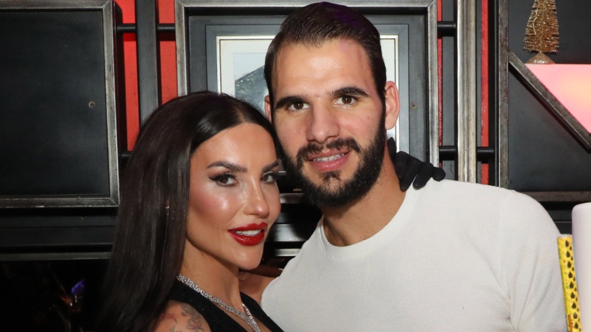 Ζέτα Θεοδωροπούλου: «Ήθελα τέταρτο παιδί, έχω κάνει και δύο αποβολές – Όταν έχεις πληγωθεί μία φορά από τον πατέρα των παιδιών σου δύσκολα μπαίνεις ξανά στη διαδικασία»