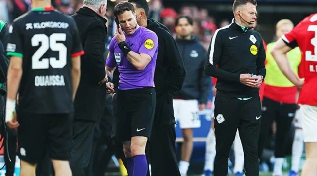 Ολλανδία: Ο διαιτητής σήκωσε το τηλέφωνο στη μέση του τελικού Κυπέλλου