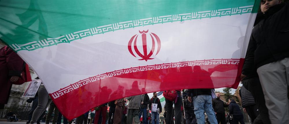 Ρεκόρ στήριξης 90% στο Ιράν: 261 βουλευτές υποστηρίζουν την ομάδα διαπραγμάτευσης με τις ΗΠΑ