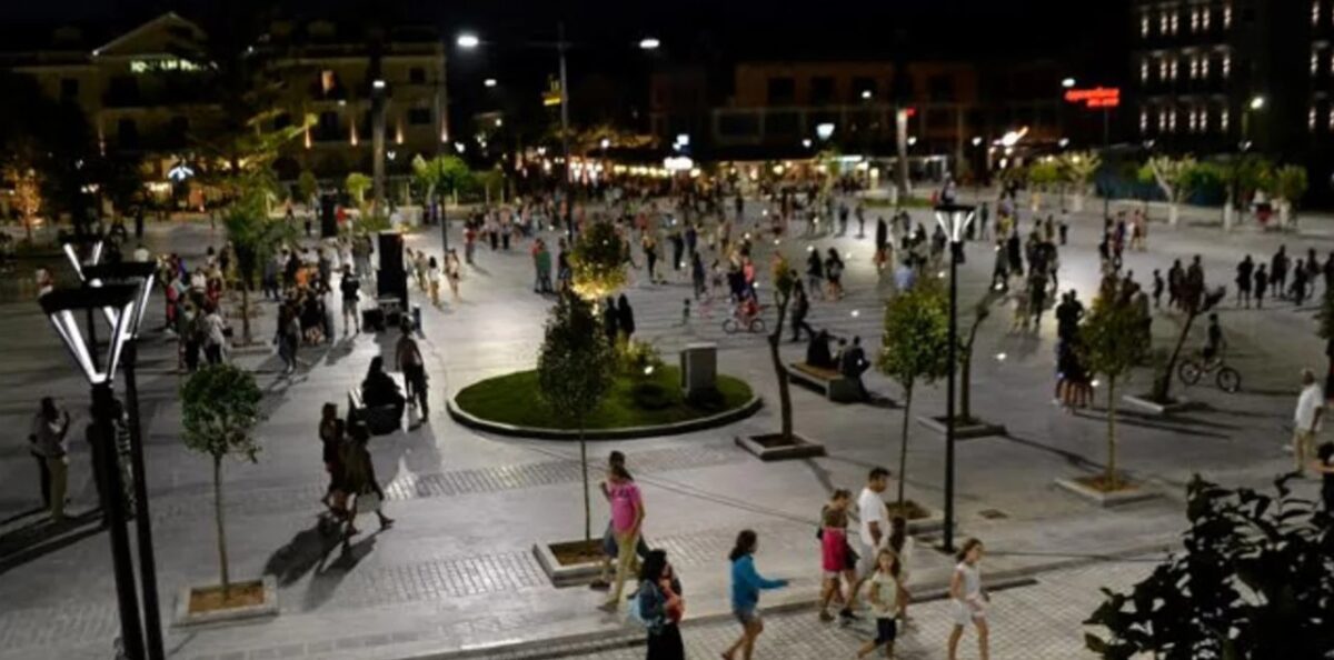 Αργοστόλι: Νεκρή 19χρονη στην κεντρική πλατεία. Δύο νεαροί στο μικροσκόπιο της αστυνομίας