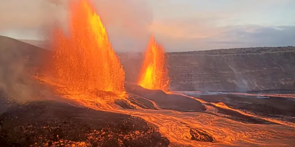 Σιντριβάνια λάβας 300 μέτρα στον ουρανό. Το ηφαίστειο Κιλαουέα της Χαβάης εκρήγνυται για 45η φορά