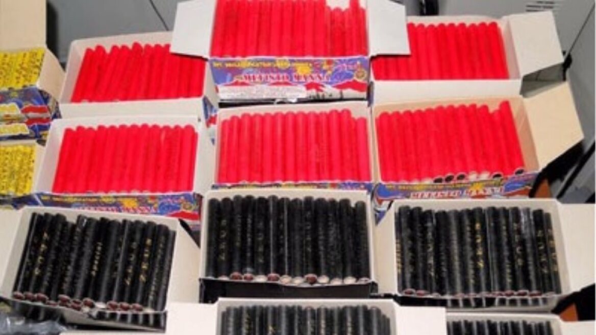 Κρήτη: Κατάσχεση «μαμούθ» – 23.240 κροτίδες βρέθηκαν σε κατάστημα 43χρονου στη Σητεία