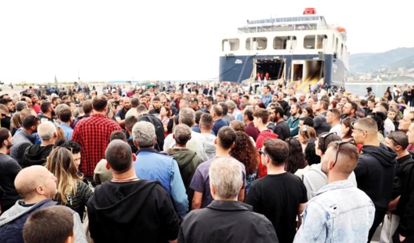 «Εφιάλτης» για Τούρκους τουρίστες στη Λέσβο: Ο αποκλεισμός των κτηνοτρόφων σταματά τα πλοία  