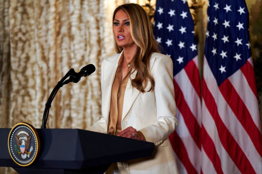 Μελάνια Τραμπ: Πρώτη καταδίκη για ψεύτικες πορνογραφικές εικόνες που φτιάχνει η τεχνητή νοημοσύνη