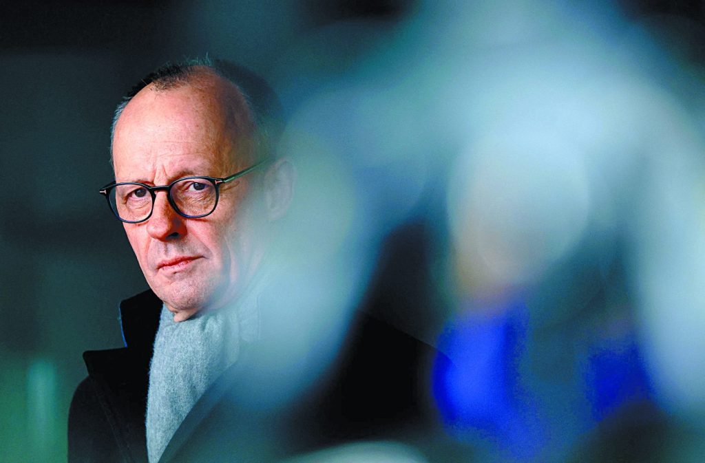 Πτώση ρεκόρ για τον Μερτς.  Στην τελευταία θέση δημοτικότητας