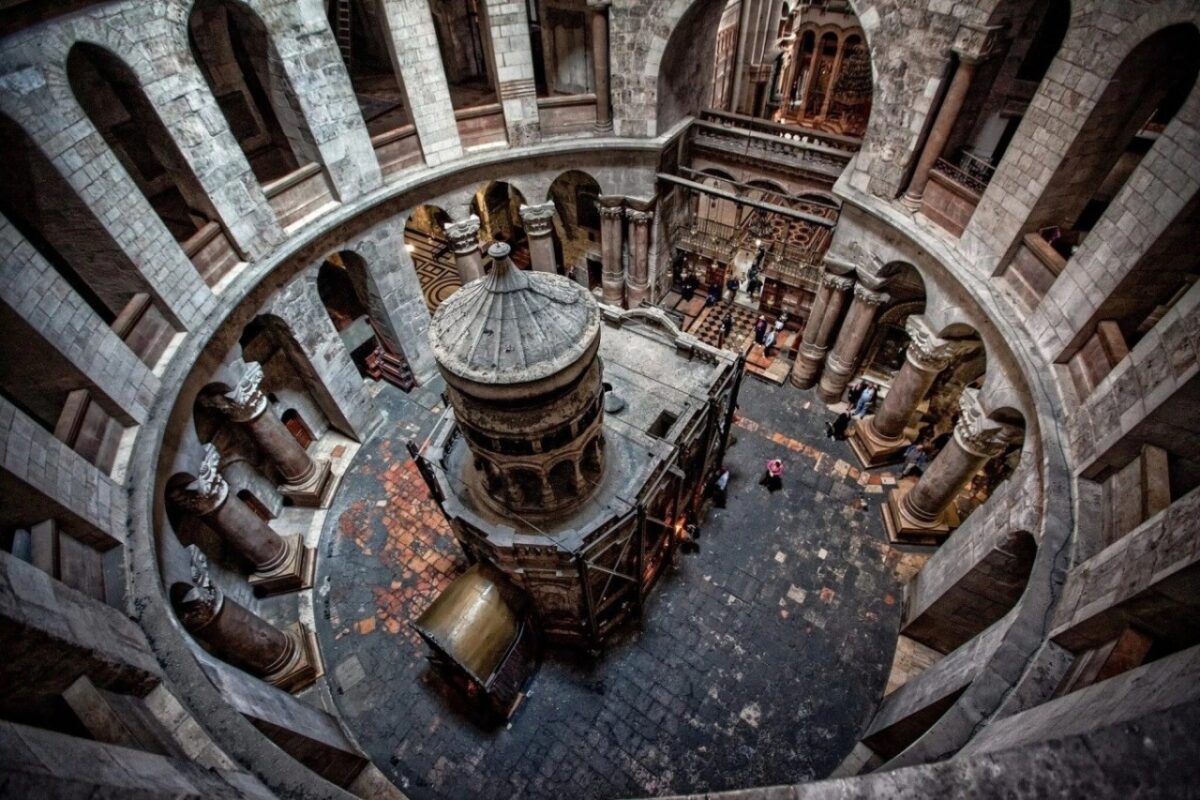 Άγιο Φως: Ελάχιστοι Έλληνες προσκυνητές φέτος στα Ιεροσόλυμα. Υπό δρακόντεια μέτρα ασφαλείας η τελετή