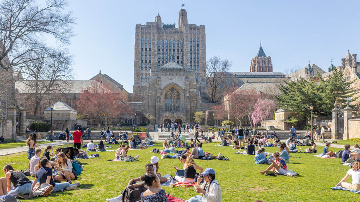 «Ανεπιθύμητο» το Γέιλ στη Ρωσία. Το Κρεμλίνο σφίγγει τον κλοιό για τα δυτικά πανεπιστήμια