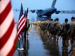 Τραμπ: «Με το δάχτυλο στη σκανδάλη» ο στρατός των ΗΠΑ αν αποτύχουν οι διαπραγματεύσεις