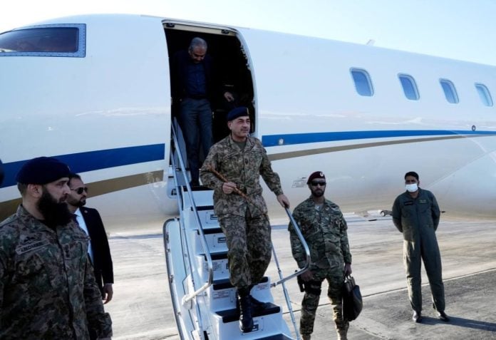 Ιράν: Πακιστανική αντιπροσωπεία φτάνει για να «σώσει» τον διάλογο. Τελευταία «ζαριά» για αποκλιμάκωση