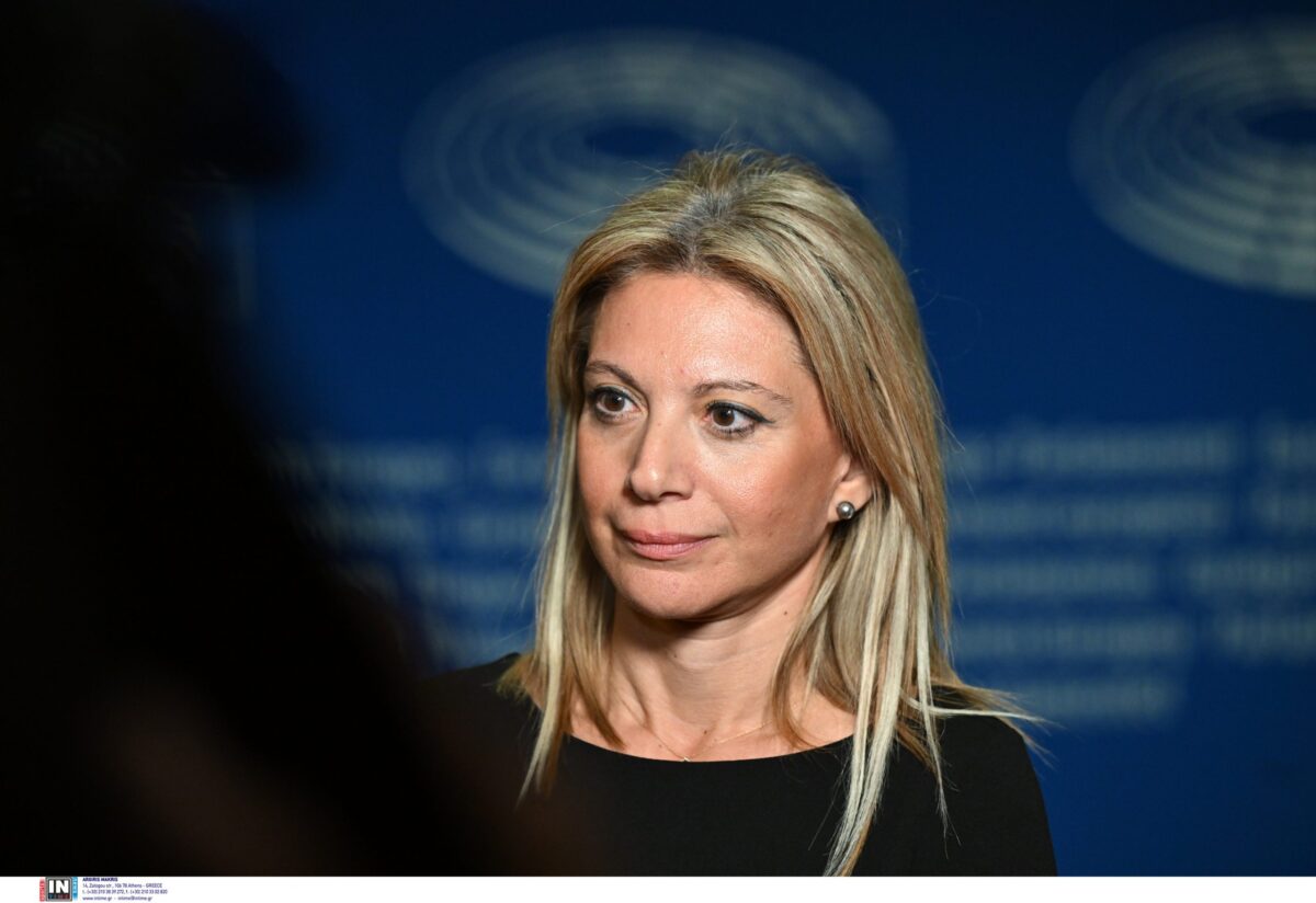 Απίστευτα πράγματα: Η Καρυστιανού διαρρέει ότι έριξε “πόρτα” στον Σαμαρά!