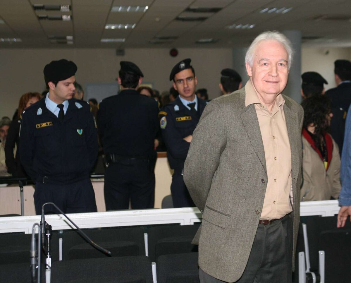 Το χρονικό της αποφυλάκισης του Αλέξανδρου Γιωτόπουλου – Ποιος είναι ο «Λάμπρος» της 17Ν