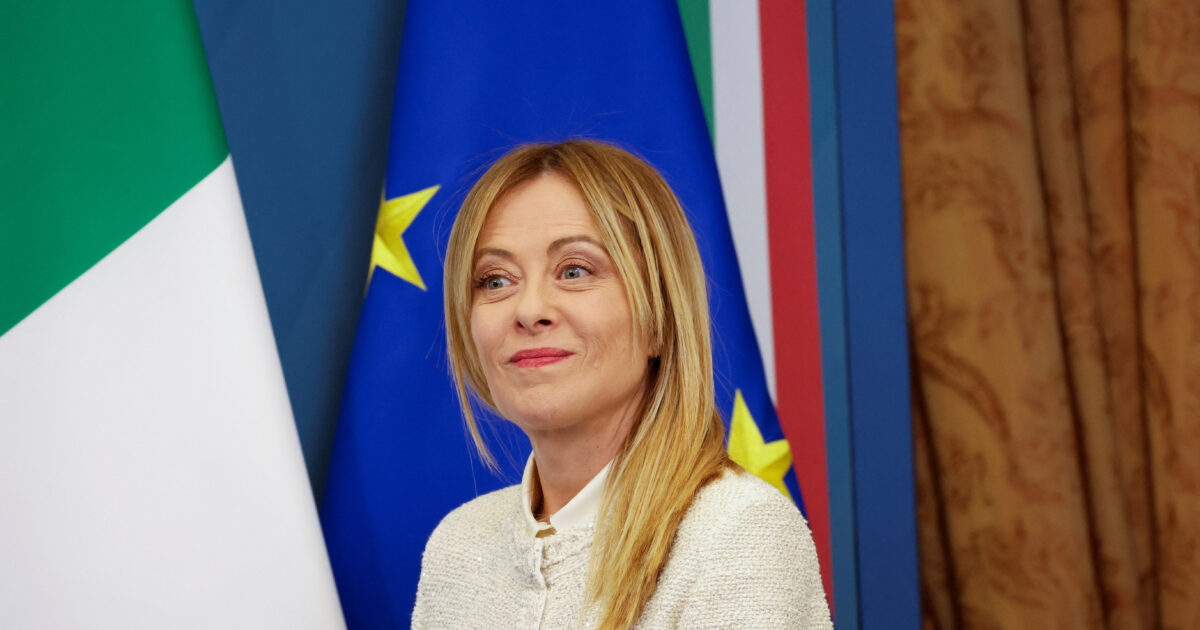 Ιταλία: Δημοσιονομικό έλλειμα και χρέος «στριμώχνουν» τα νοικοκυριά – Πυρά Μελόνι σε ΕΕ