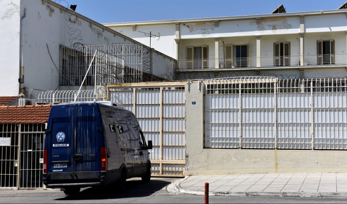 Σοβαρές καταγγελίες για ξυλοδαρμούς και εκβιασμούς στις φυλακές Κορυδαλλού – Στο μικροσκόπιο ισοβίτης κρατούμενος