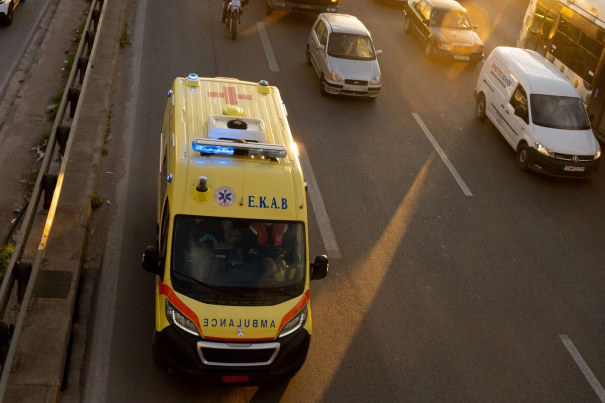 Τέσσερις συλλήψεις για επίθεση σε διεμφυλική γυναίκα στην Καλλιθέα