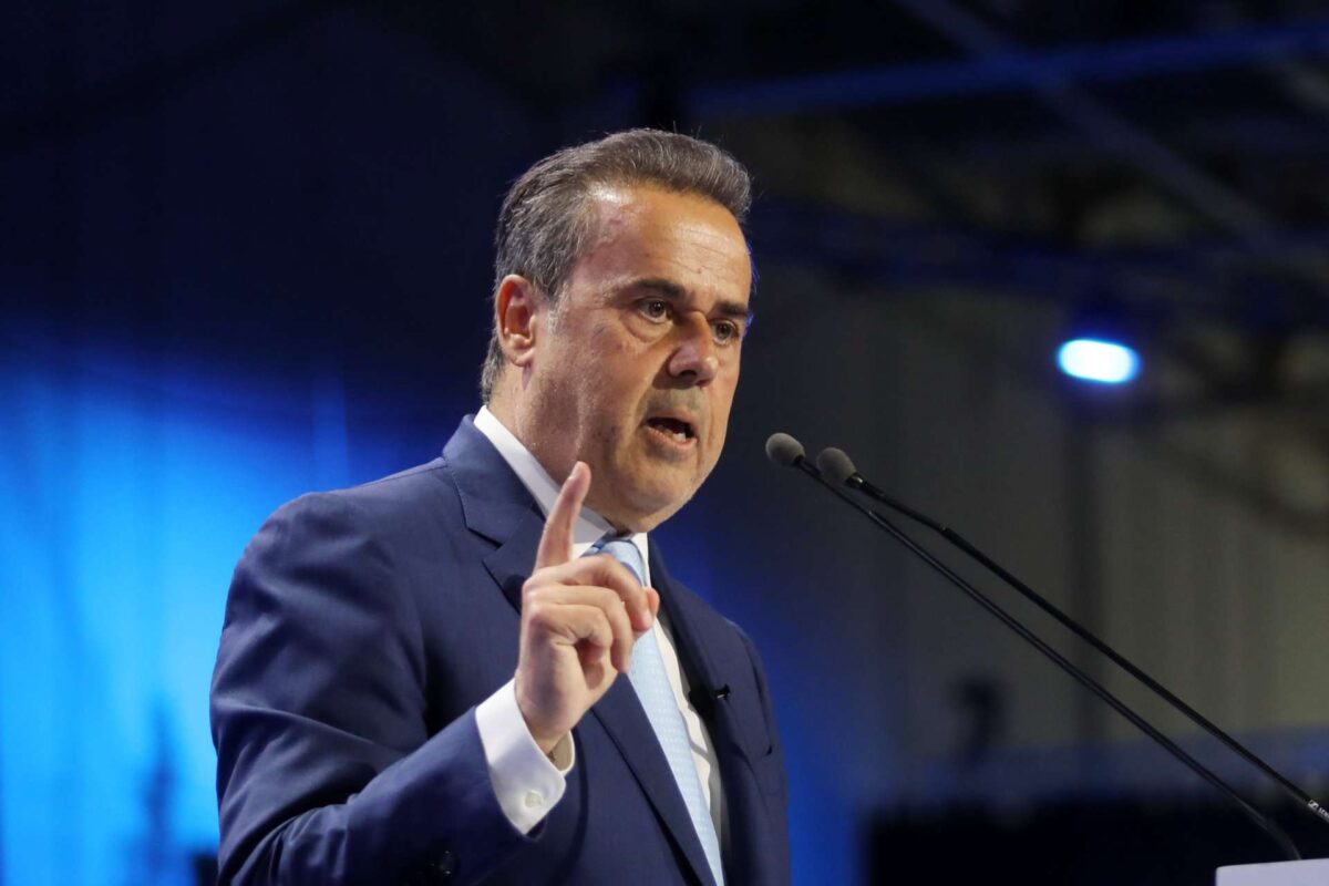 Παπασταύρου στο 16ο Συνέδριο της ΝΔ: «Ισχυρή ΝΔ σημαίνει ισχυρή Ελλάδα»
