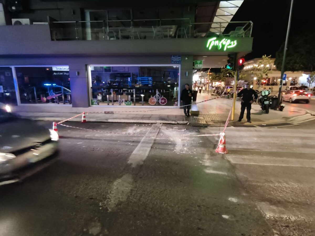 Χανιά: Σοβάδες αποκολλήθηκαν από τον 3ο όροφο κτηρίου στο κέντρο της πόλης – Από τύχη δεν υπήρξαν τραυματισμοί