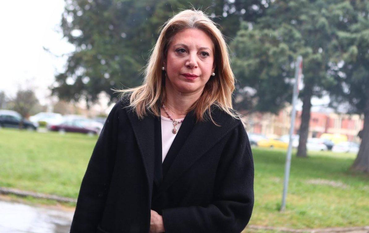 Καρυστιανού κατά Τσίπρα: «Νομίζει ότι τρώμε κουτόχορτο ή ότι έχουμε μνήμη χρυσόψαρου»