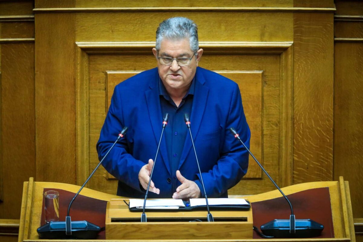 Κουτσούμπας στη Βουλή: Σφοδρή επίθεση για «συγκάλυψη σκανδάλων» – Αποχώρησε το ΚΚΕ από τη διαδικασία