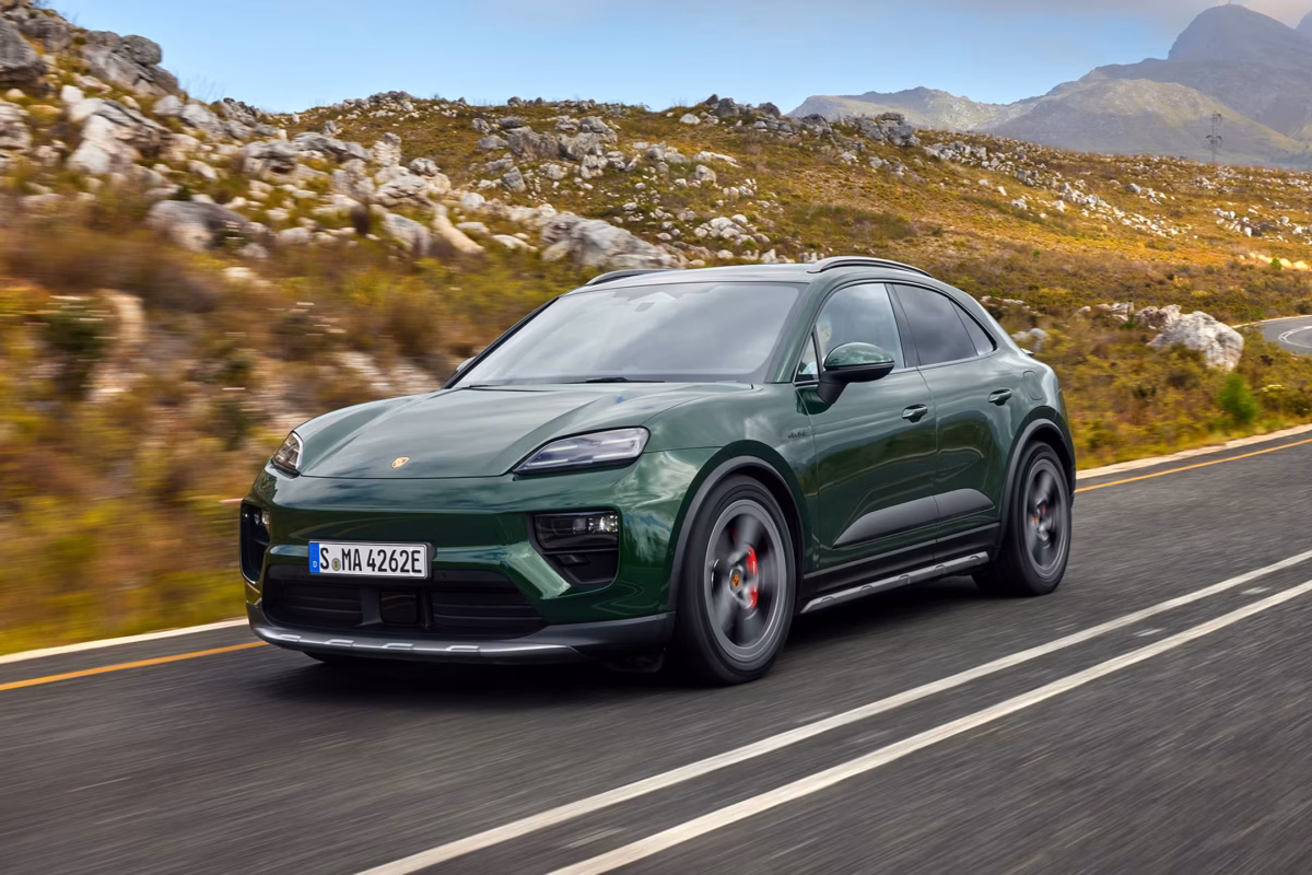 Η Porsche βάζει τέλος σε ένα best seller: Η Macan χωρίς βενζίνη από το 2026