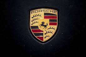Η Porsche κλείνει τρεις θυγατρικές. Πάνω από 500 εργαζόμενοι χάνουν τη δουλειά τους