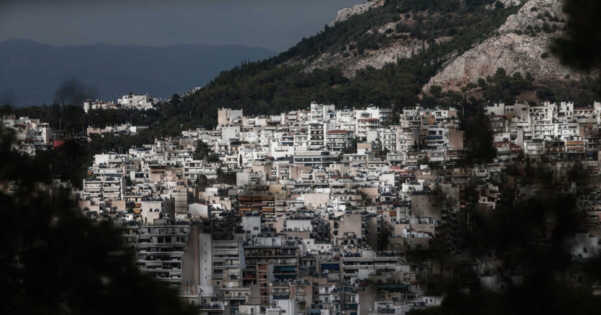 Στα «χαρακώματα» για τον «νέο ΕΝΦΙΑ» κυβέρνηση και ιδιοκτήτες ακινήτων – Τι αλλάζει στη φορολογία