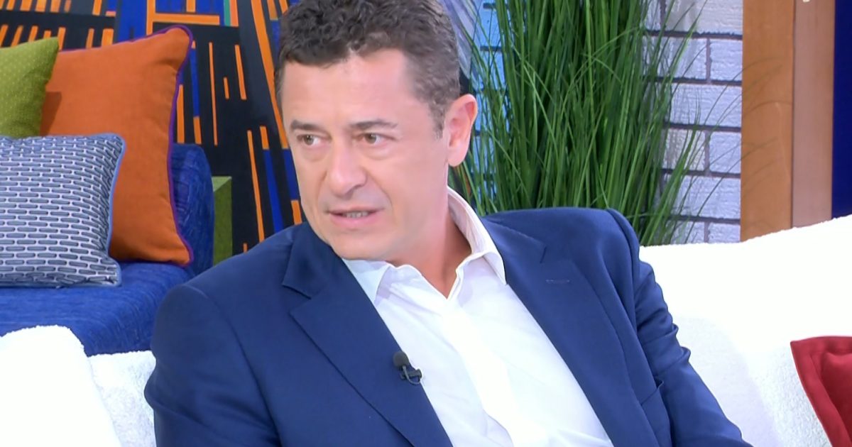 Αντώνης Σρόιτερ για Σία Κοσιώνη: «Είναι αξιοπρεπέστατη η αποχώρησή της»