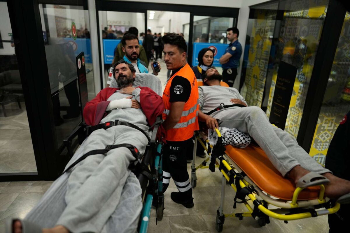 Στολίσκος για τη Γάζα: «Η πιο βάρβαρη εμπειρία της ζωής μου» λέει Έλληνας ακτιβιστής – Καταγγελίες για ξυλοδαρμούς, ηλεκτροσόκ και σεξουαλική κακοποίηση