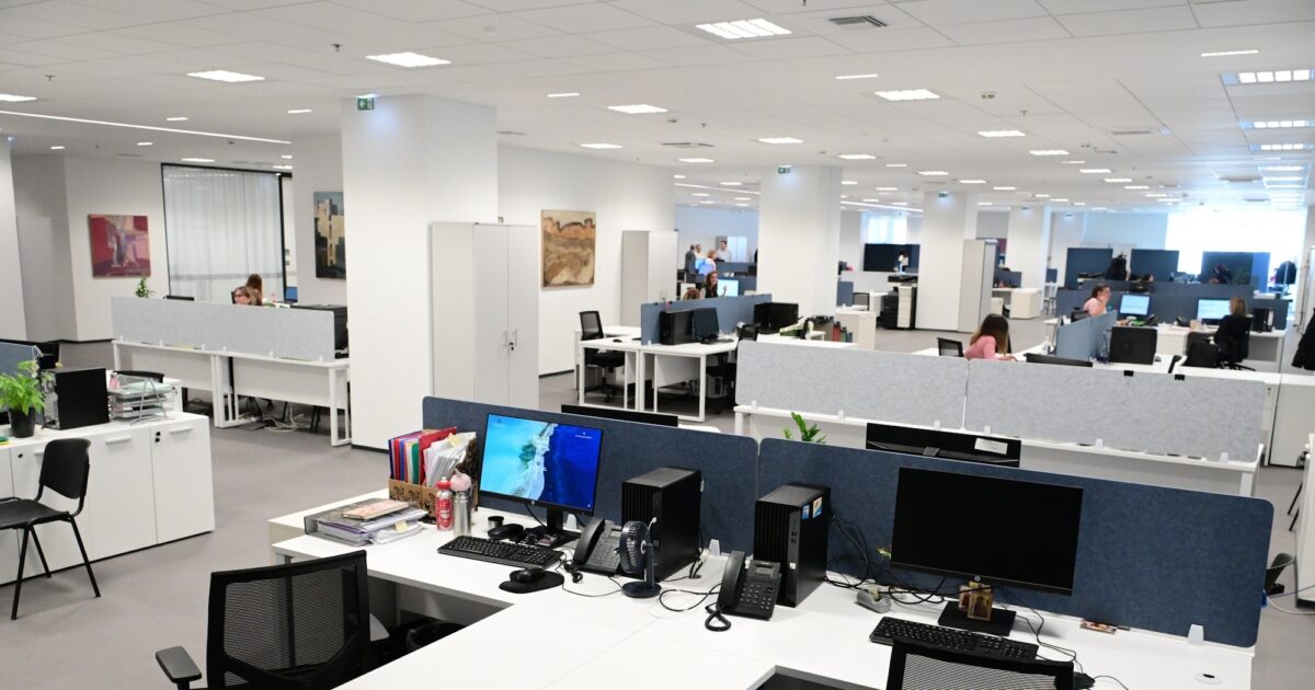 Φορο-πρόστιμα: «Κούρεμα» έως 80% προβλέπει νομοσχέδιο του ΥΠΕΘΟ για επιχειρήσεις με εκπρόθεσμες δηλώσεις ΦΠΑ