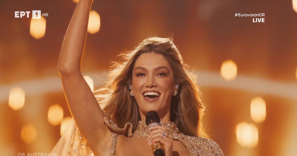 Eurovision: Η Delta Goodrem που ερμήνευσε το «Eclipse», ανέβηκε πάνω σε έναν χρυσό στύλο