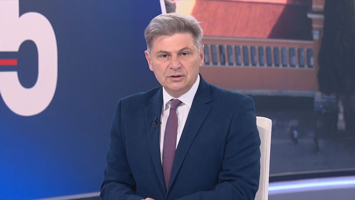 Φαραντούρης: Το ΠΑΣΟΚ είναι ο μοναδικός αξιόπιστο πόλο συσπείρωσης στον χώρο της δημοκρατικής και προοδευτικής παράταξης