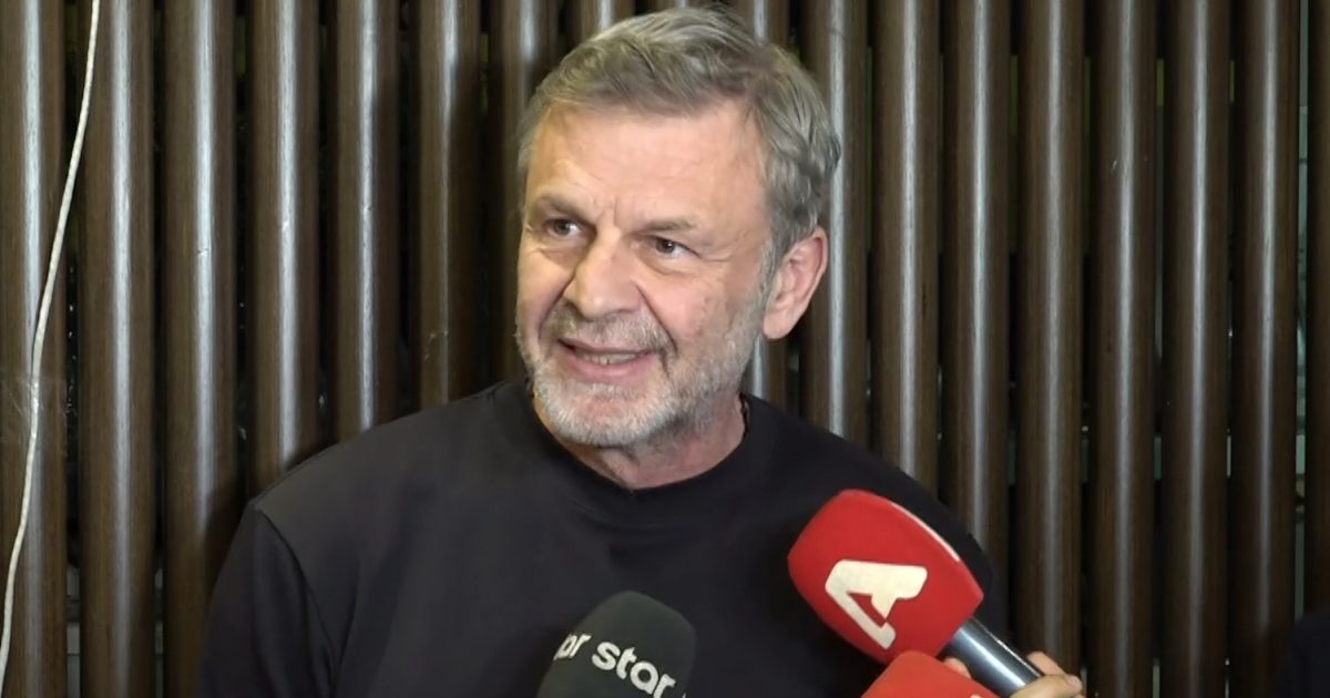 Απόστολος Γκλέτσος: «Δεν κρύβω την ηλικία μου, φαίνονται οι ρυτίδες – Δεν μαρτυράει η γίδα, μαρτυράει το κέρατο»
