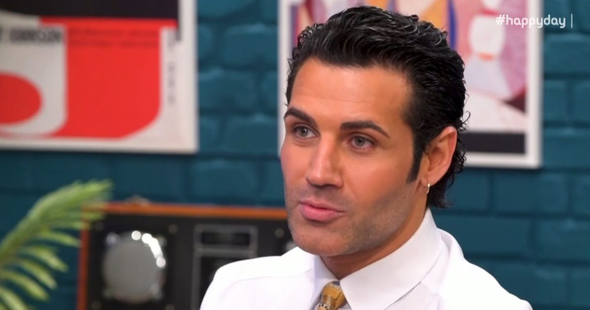 Πέτρος Ιακωβίδης: «Ο πατέρας μου δεν μου είπε ποτέ ότι είμαι καλός τραγουδιστής»