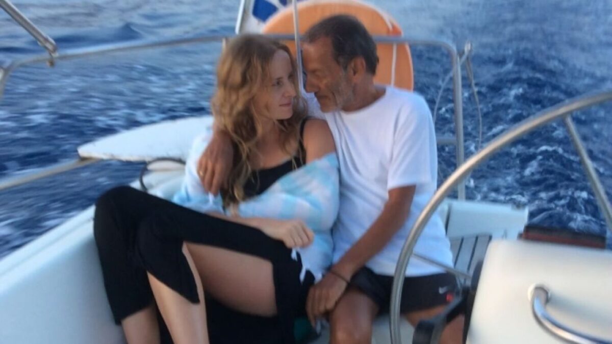 Ηρώ Σαΐα για Σταύρο Ξαρχάκο: Είναι ένας πολύ νέος άνθρωπος μέσα του και πολύ γοητευτικός άντρας ακόμα και στα 87 του