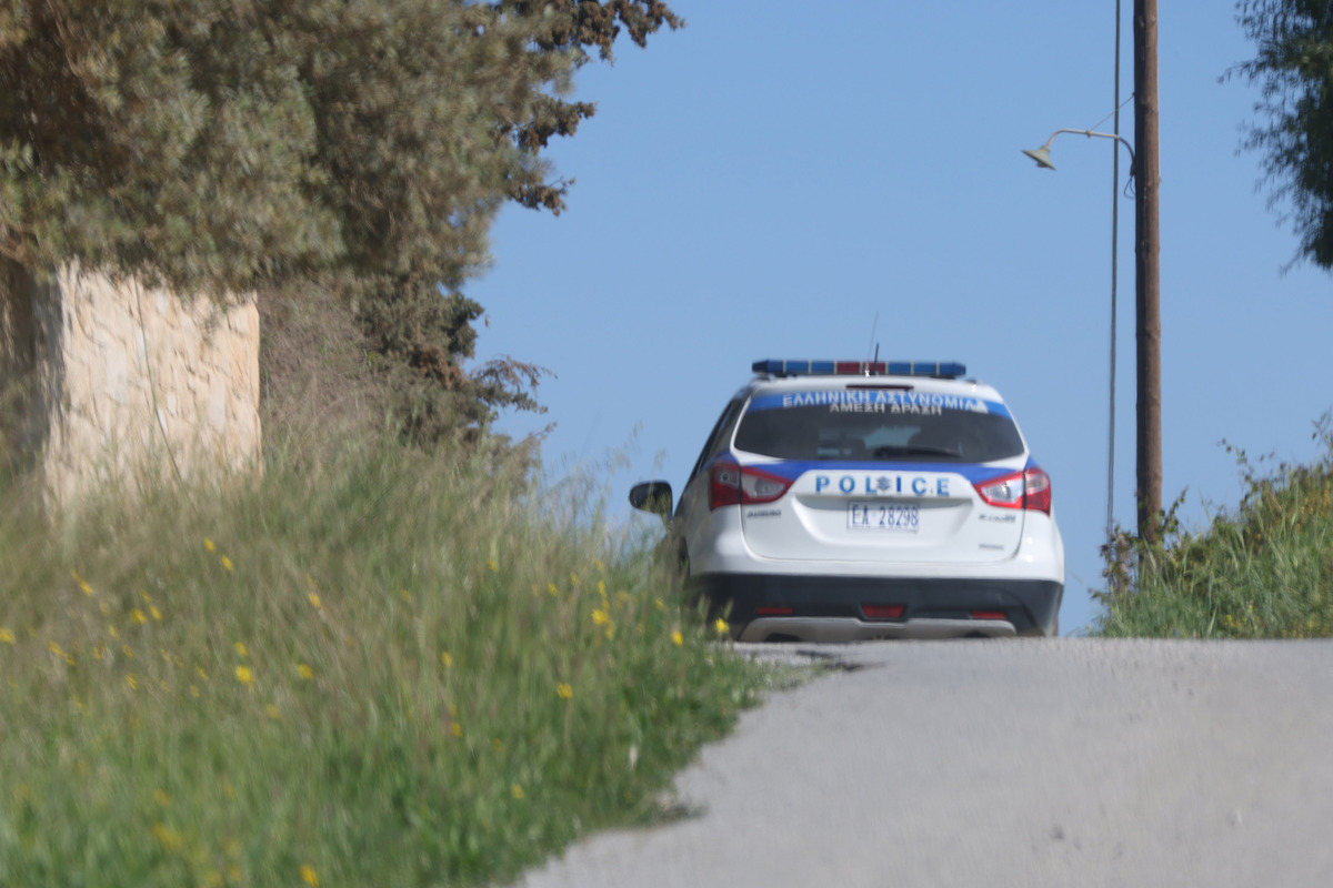 Βρέθηκε οβίδα σε εγκαταλελειμμένο σπίτι στο Μαρούσι