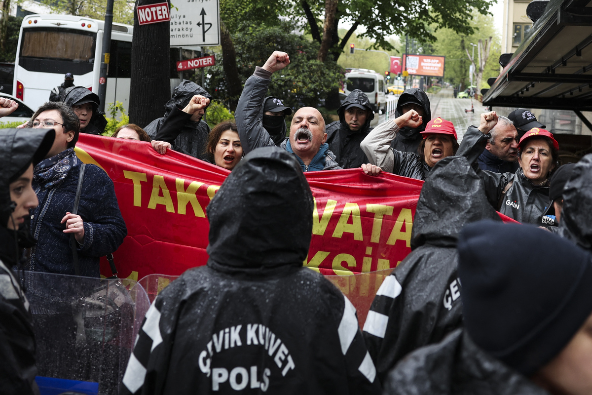 Επεισόδια στις συγκεντρώσεις για την Πρωτομαγιά στην Κωνσταντινούπολη – Πάνω από 120 συλλήψεις