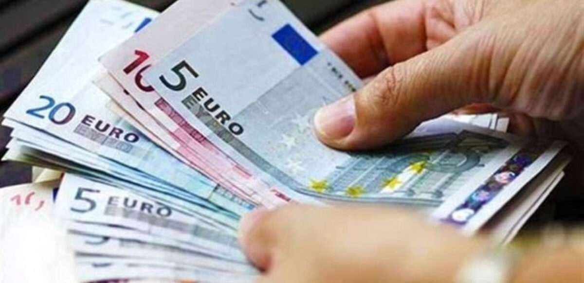 Πόσο είναι το επίδομα ανεργίας από τον Απρίλιο του 2026 – Μπορεί να φτάσει έως και τα 1.295 ευρώ