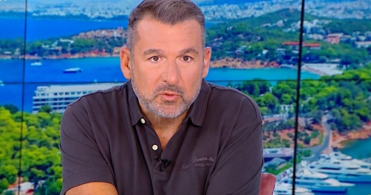 Έξαλλος ο Γιώργος Λιάγκας στον αέρα: «Βλέπω στην εκπομπή μια χαλαρότητα σε επίπεδο λαθών και βγαίνω εγώ βλάκας στον κόσμο» – «Να είστε πιο προσεκτικοί, έχω τσαντιστεί τώρα»